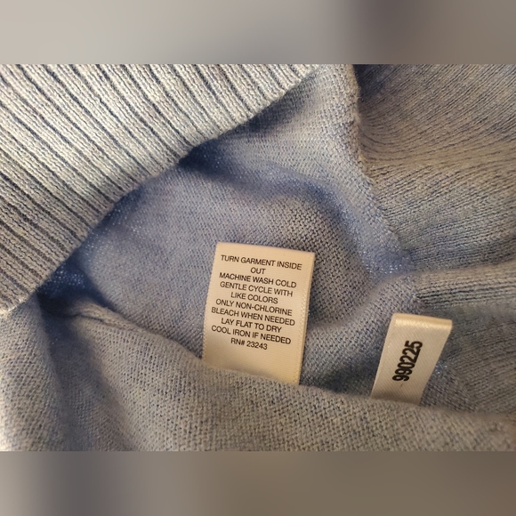New York & Company light blue sweater - Picture 5 of 6